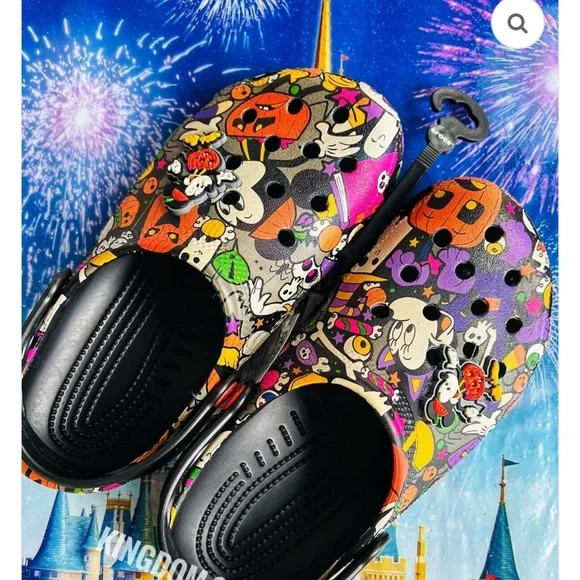 Crocs Disney Halloween pumpkin print NWT size Men5/Woman 7 - Picture 1 of 3
